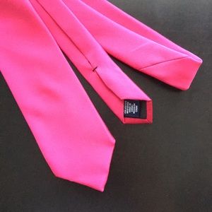 fuschia pink necktie